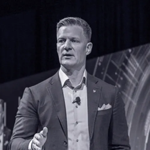 Steve Lucas